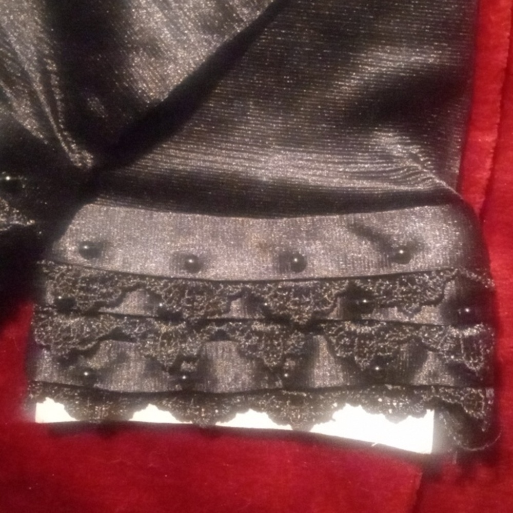 Black elbow length gloves - Picture 2 of 5